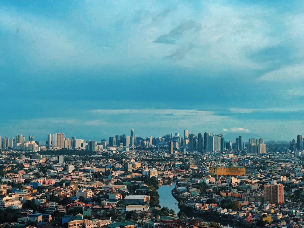 Guide to Buying Property for Foreigner in the Philippines_Cityscape_Skyline_CIty_Makati_Metro Manila_Philippines