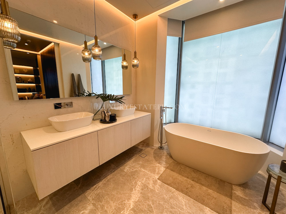 The Estate Makati (Luxury Estate PH) - Bathroom Suite