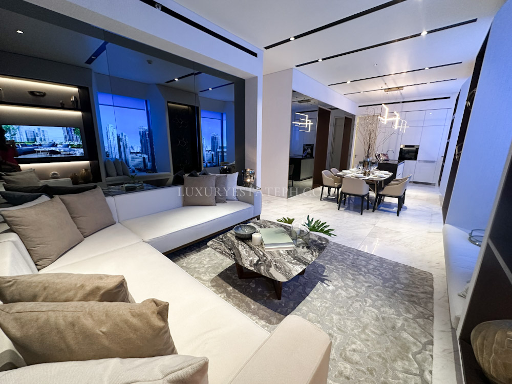 Show Suite The Estate Makati (Luxury Estate PH) - Living Area